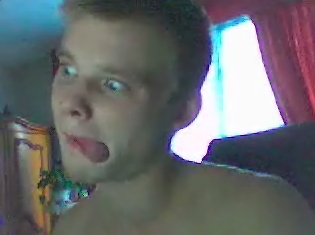 allors seb on pousse  sa langue